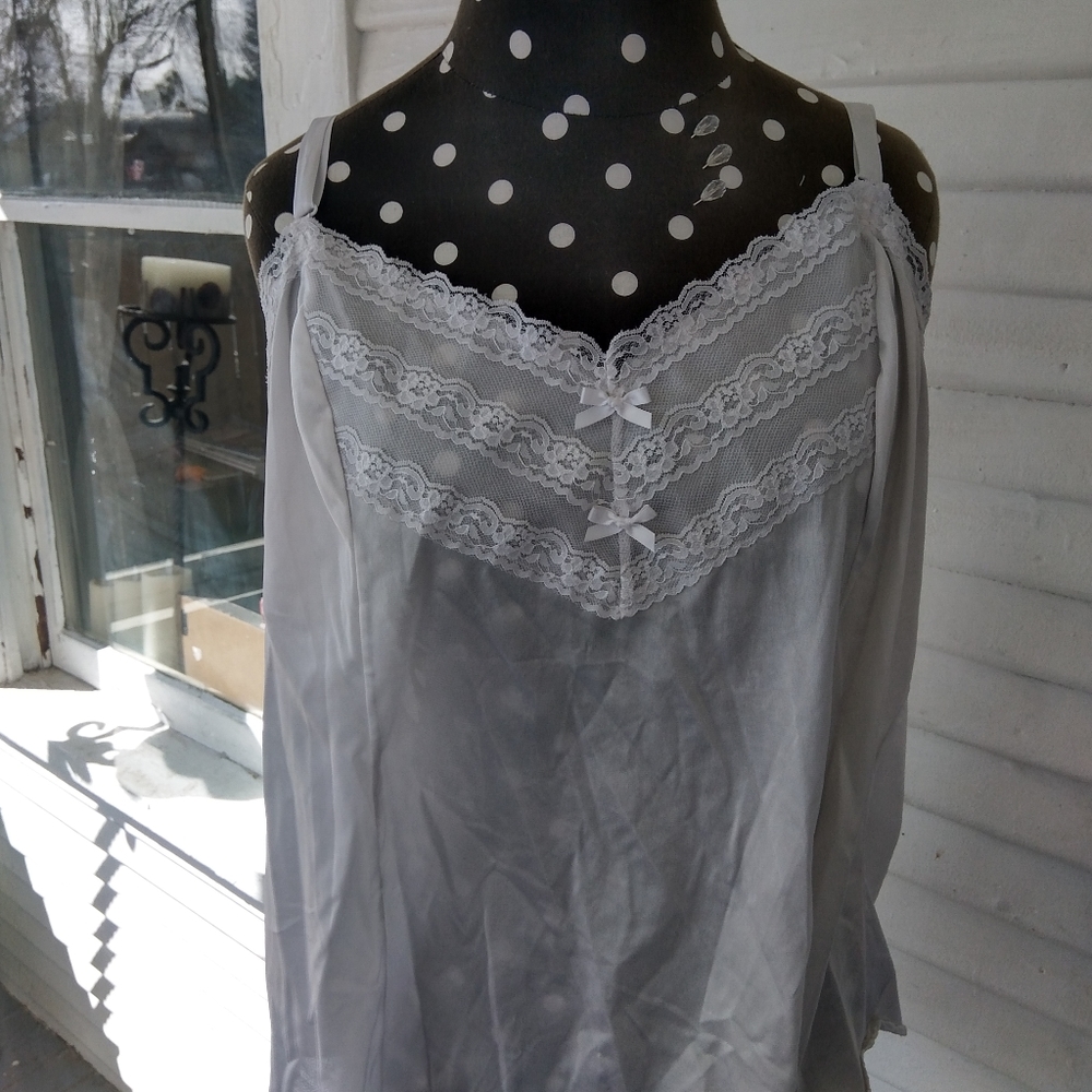 Shirts - Picture 5 of 8